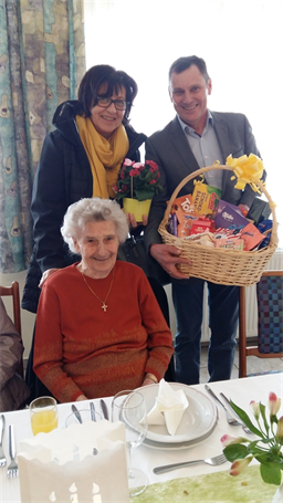 Foto für EBERAU: Frau Irma KANZ feierte in Eberau ihren 90. Geburtstag in Eberau.